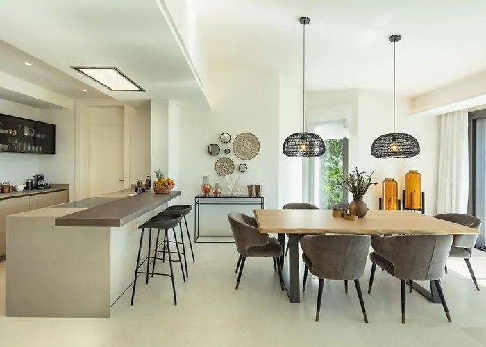 Vila Absolute High End Near With Jacuzzi! Marbella