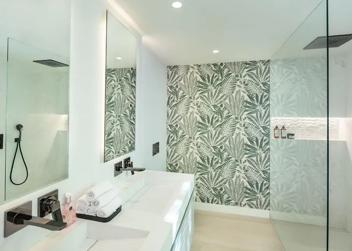 Absolute High End Near With Jacuzzi! Vila Marbella